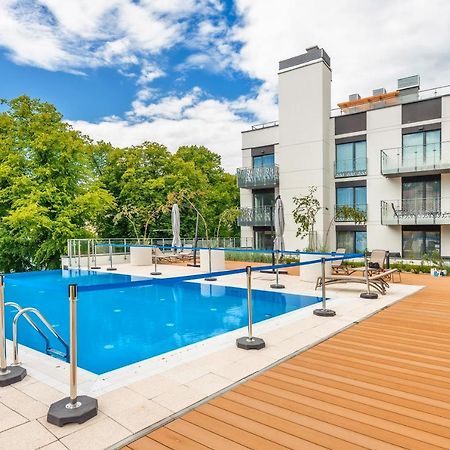 Apartamenty Sun & Snow Nadmorskie Tarasy Z Basenem โควอบเซก ภายนอก รูปภาพ