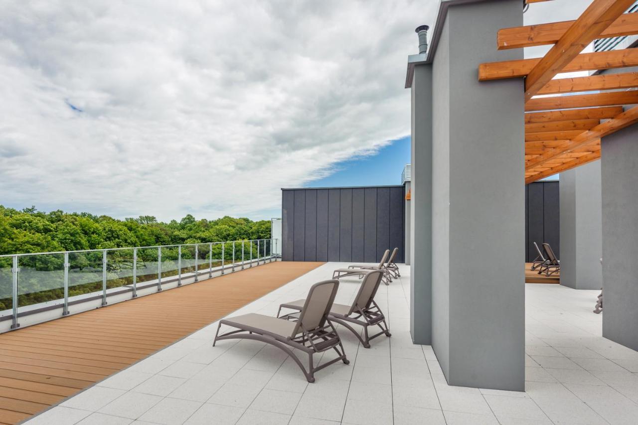 Apartamenty Sun & Snow Nadmorskie Tarasy Z Basenem โควอบเซก ภายนอก รูปภาพ