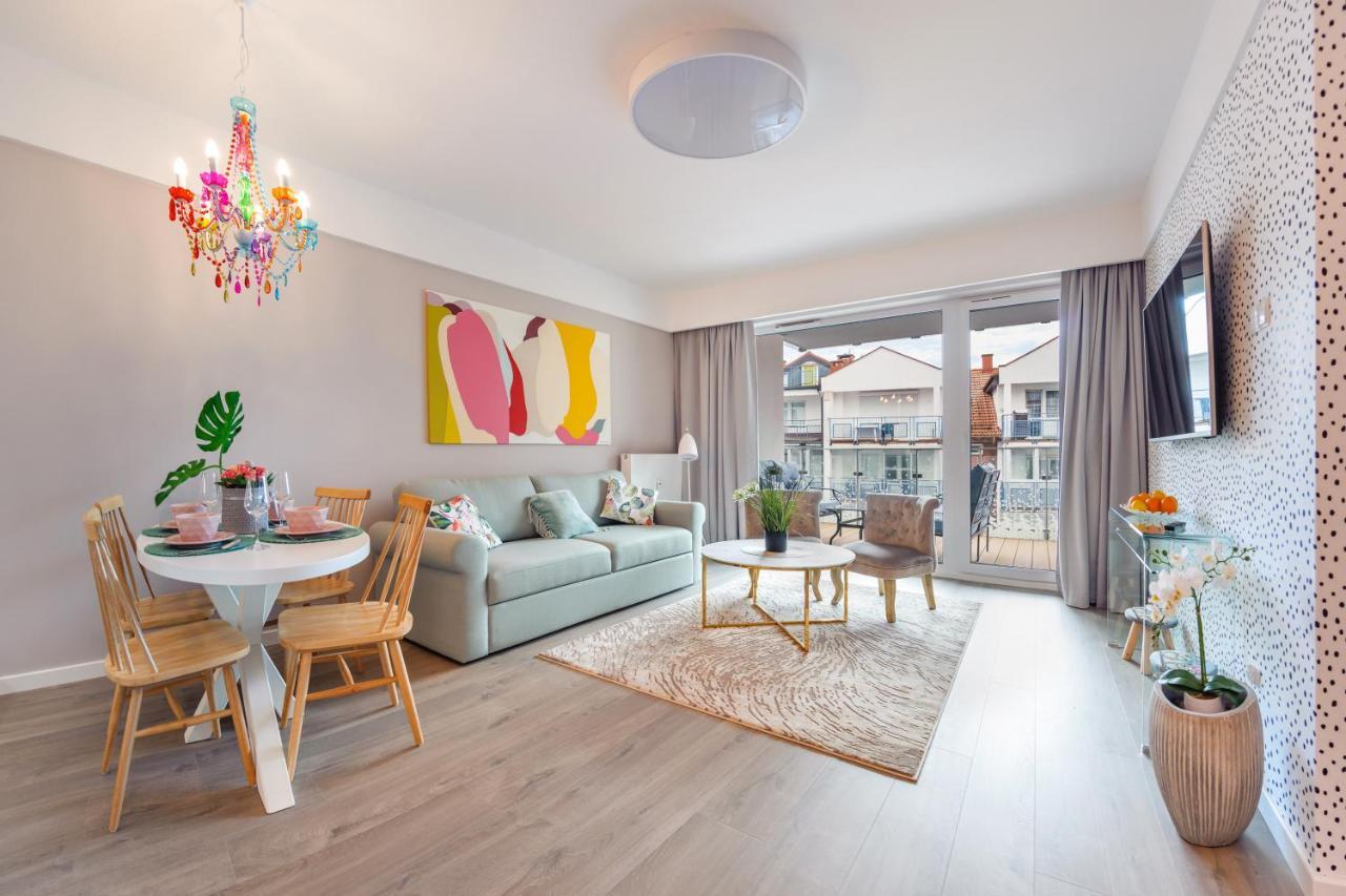 Apartamenty Sun & Snow Nadmorskie Tarasy Z Basenem โควอบเซก ภายนอก รูปภาพ